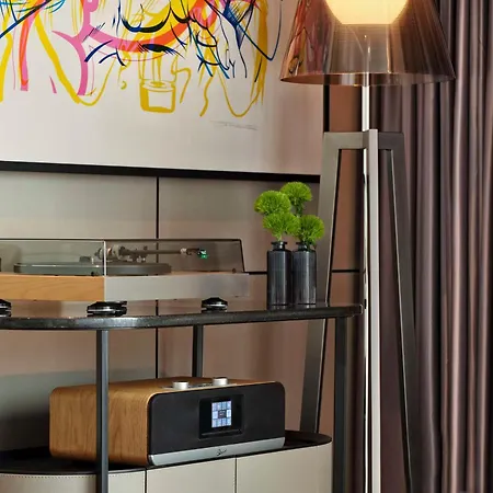 Art'Otel London Hoxton, Powered By Radisson Hotels-3